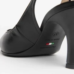 Chanel Donna In pelle  Con Laccetti e Tacco a Stiletto