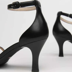 Sandalo donna con cinturini incrociati e tallone chiuso