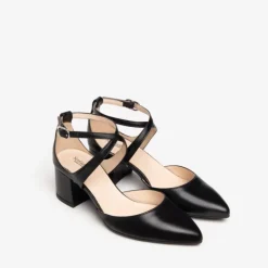 Scarpa Donna Con Cinturini Incrociati e Tacco Largo