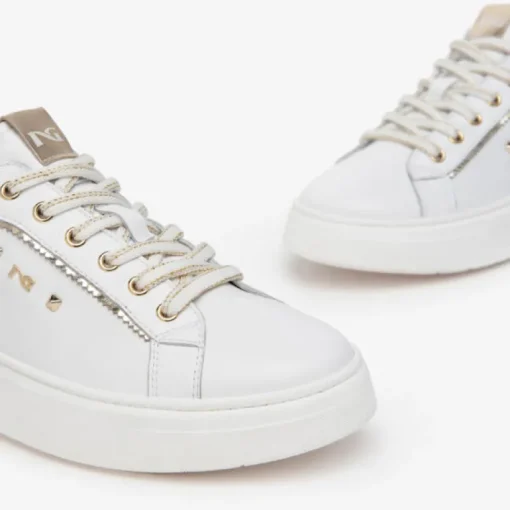 Sneakers donna con lacci e dettagli in oro