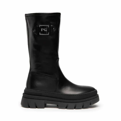 Stivale donna in pelle con cerniera.