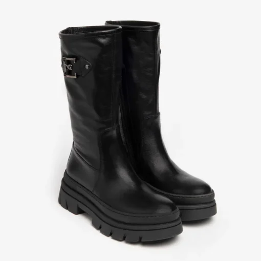 Stivale donna in pelle con cerniera.
