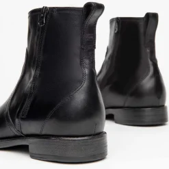 Stivaletto in pelle con cerniera