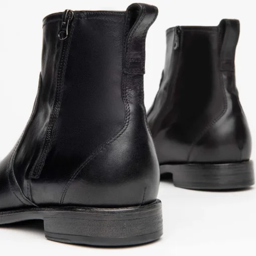 Stivaletto in pelle con cerniera